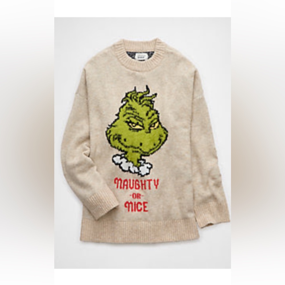 American Eagle Grinch sweater never worn
Oversized fit- Small